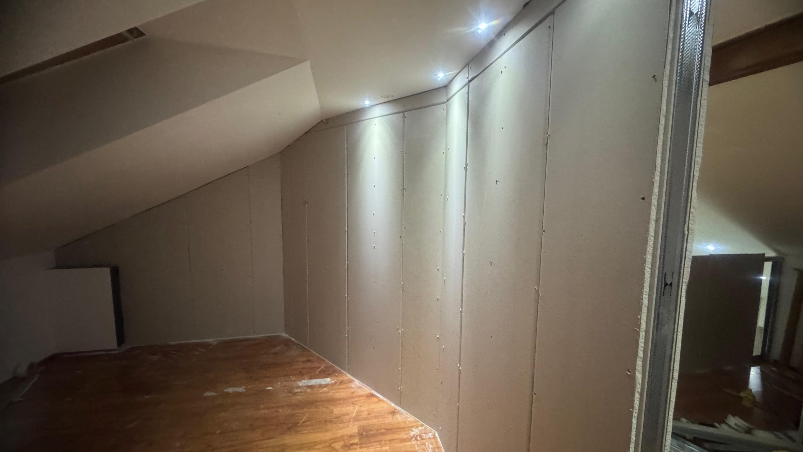 WhatsApp Image 2025-12-28 at 01.27.05